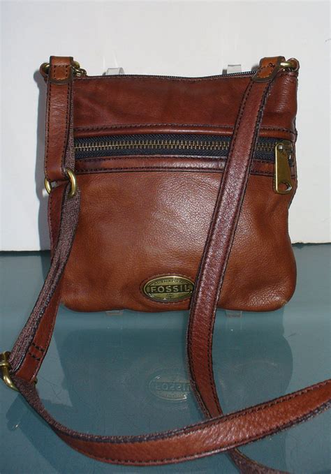 vintage fossil purse cross body.